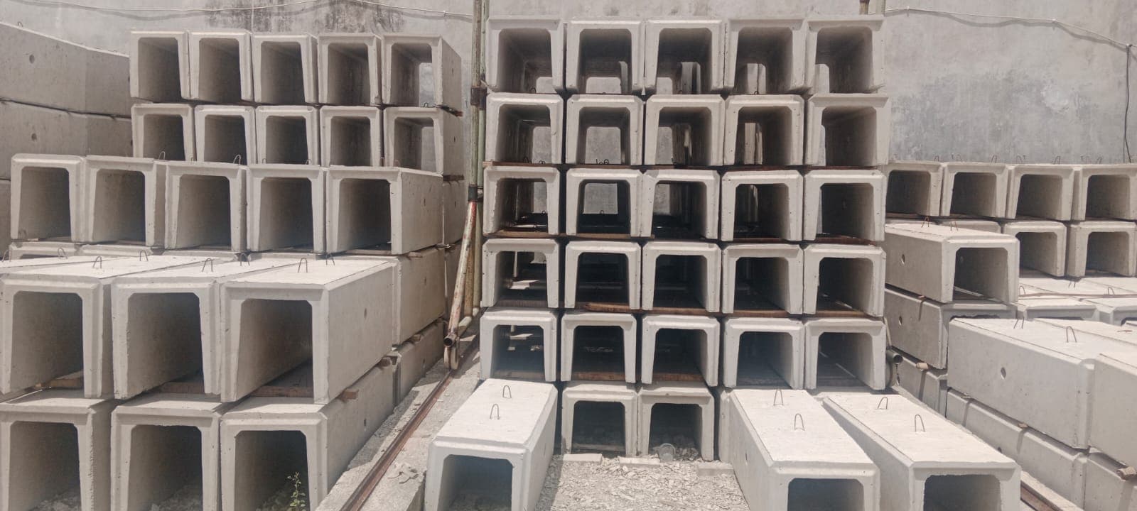 Dokumentasi proyek AJM Konstruksi 6