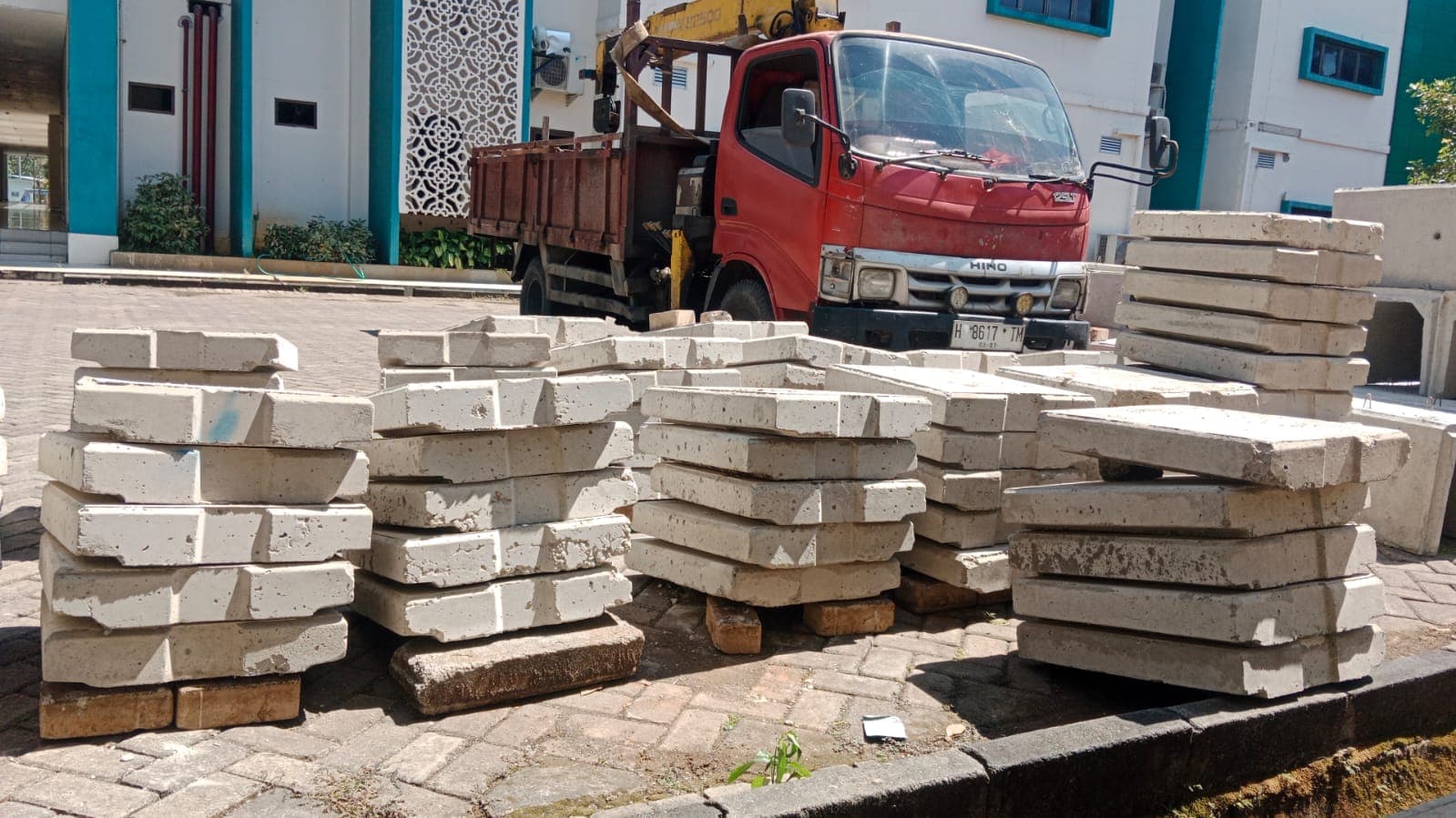 Proyek Kampus UNWAHAS
